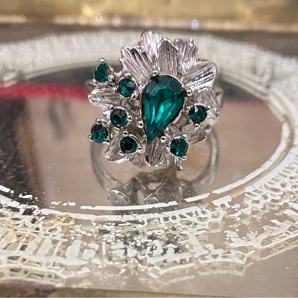 Cocktail Ring - Picture 2 of 3